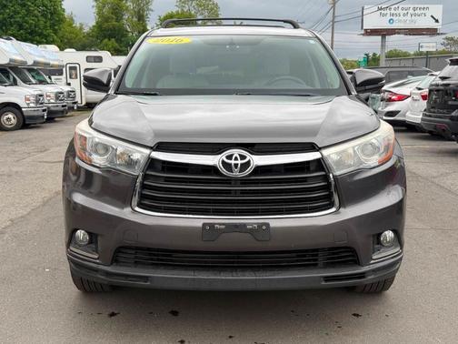 2016 Toyota Highlander LE