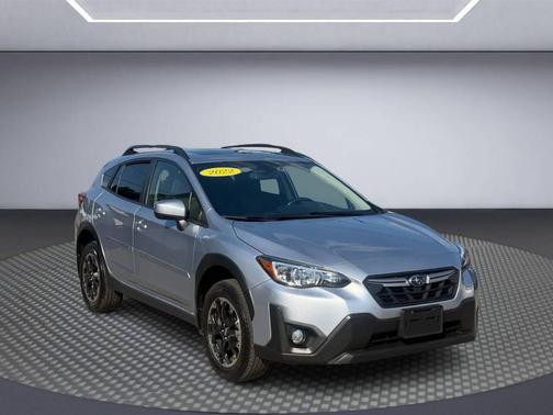 Ice Silver Metallic 2022 Subaru Crosstrek Premium