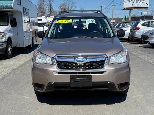 2016 Subaru Forester 2.5i