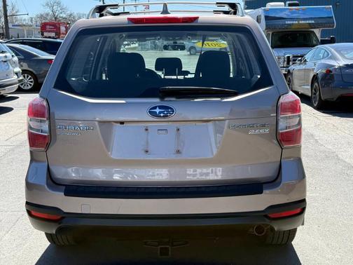 2016 Subaru Forester 2.5i
