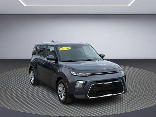 Gray 2020 Kia Soul LX