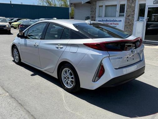 2017 Toyota Prius Prime Plus