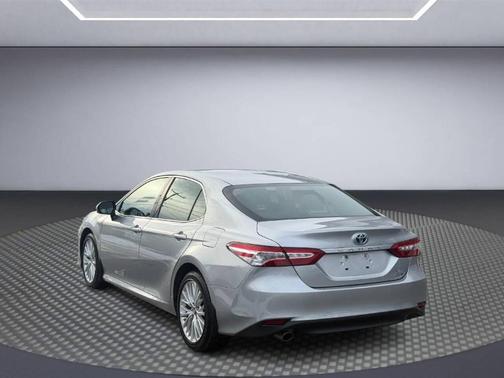 2018 Toyota Camry Hybrid XLE