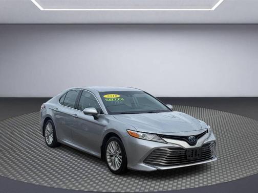 2018 Toyota Camry Hybrid XLE