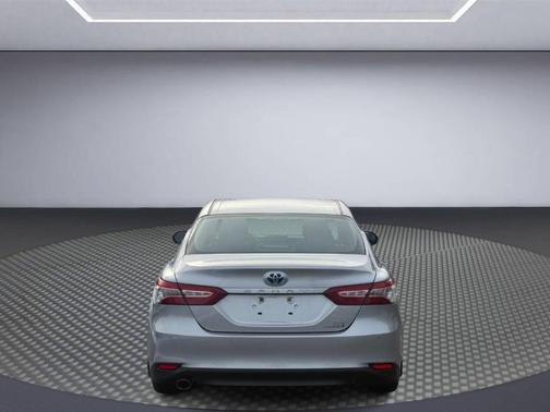 2018 Toyota Camry Hybrid XLE