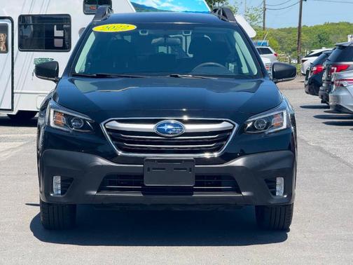 2022 Subaru Outback Base (CVT)