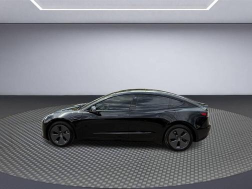 Black 2022 Tesla Model 3 Long Range