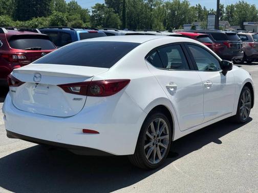 2018 Mazda Mazda3 Touring