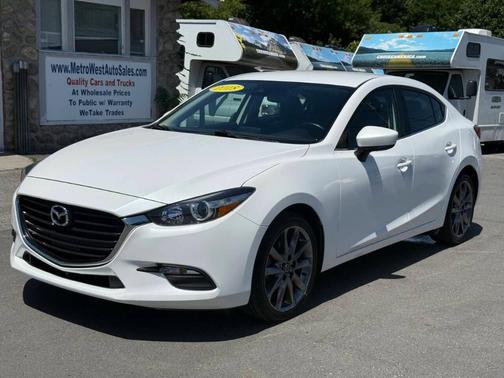 2018 Mazda Mazda3 Touring