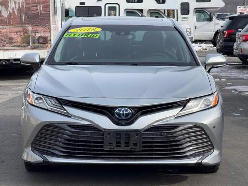 2018 Toyota Camry Hybrid XLE