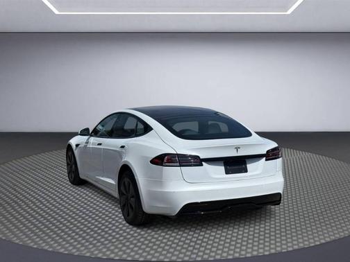 Pearl White Multi 2022 Tesla Model S Base