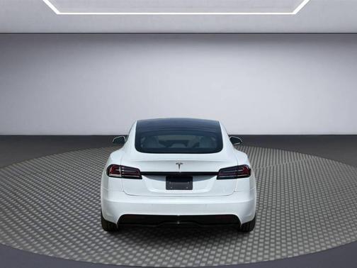 Pearl White Multi 2022 Tesla Model S Base
