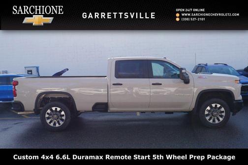 White Sands 2026 Chevrolet Silverado 2500 Custom