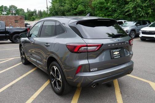 2023 Ford Escape ST-Line Elite