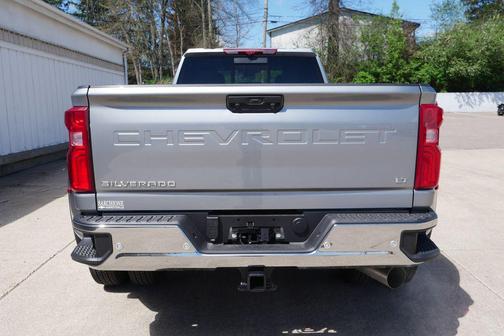 Sterling Gray Metallic 2026 Chevrolet Silverado 3500 LT