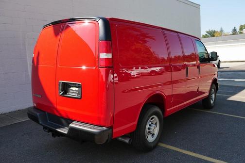 2025 Chevrolet Express 2500 RWD 2500 Regular Wheelbase WT