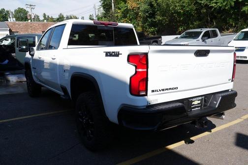2025 Chevrolet Silverado 3500 LT