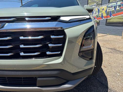 Cacti Green 2026 Chevrolet Equinox 1LT