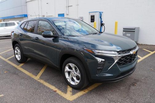 2026 Chevrolet Trax LS