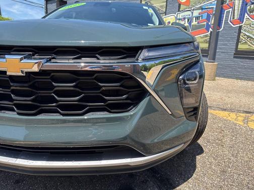 Cypress Gray 2025 Chevrolet Trax LT