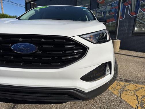 Oxford White 2023 Ford Edge SEL