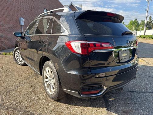 Crystal Black Pearl 2016 Acura RDX Technology Package