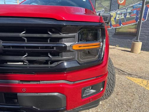 Rapid Red Metallic Tinted Clearcoat 2024 Ford F-150 XLT