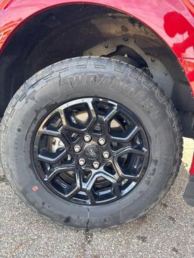 Rapid Red Metallic Tinted Clearcoat 2024 Ford F-150 XLT