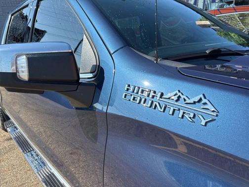 Northsky Blue Metallic 2022 Chevrolet Silverado 1500 High Country