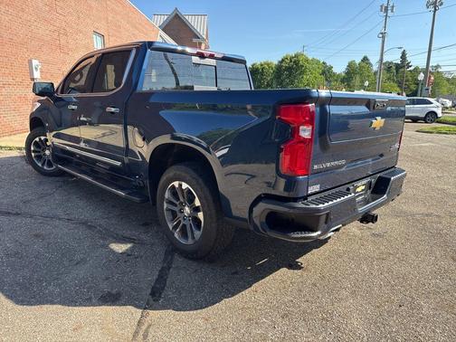 Northsky Blue Metallic 2022 Chevrolet Silverado 1500 High Country