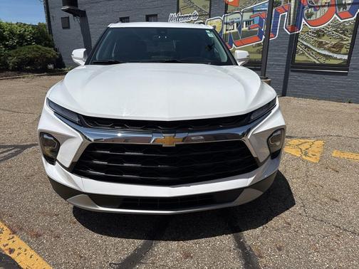 Summit White 2023 Chevrolet Blazer 3LT