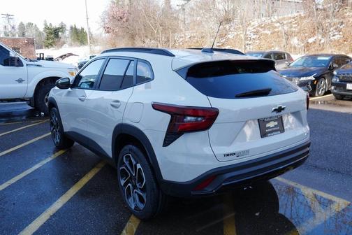 2026 Chevrolet Trax FWD 2RS