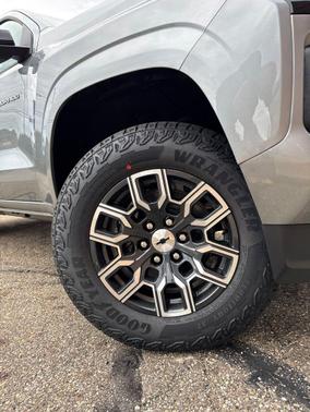 Sterling Gray Metallic 2026 Chevrolet Colorado Z71