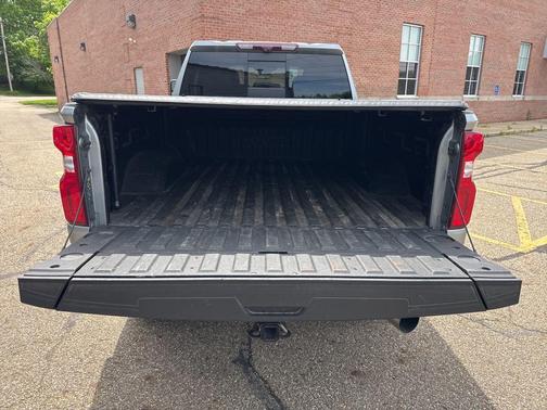Sterling Gray Metallic 2024 Chevrolet Silverado 2500 High Country