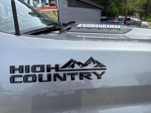 Sterling Gray Metallic 2024 Chevrolet Silverado 2500 High Country