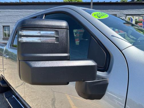 Sterling Gray Metallic 2025 Chevrolet Silverado 2500 LT