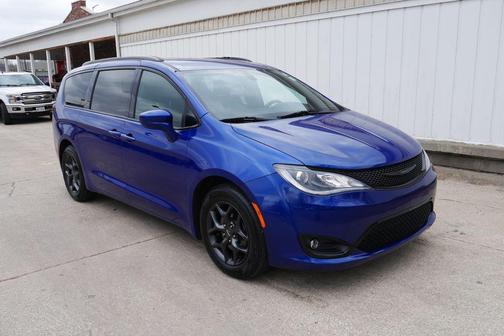 2019 Chrysler Pacifica Touring-L Plus