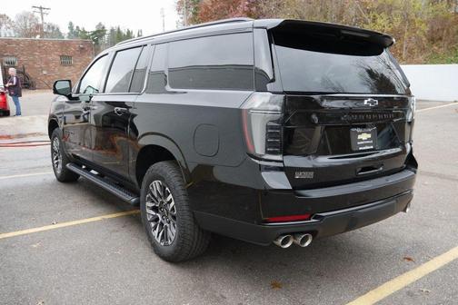 2026 Chevrolet Suburban Z71, 4WD