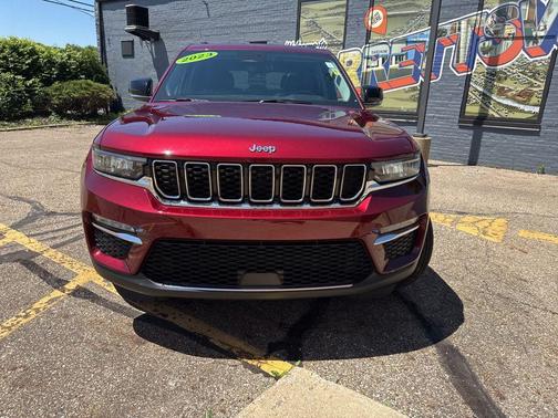 Velvet Red Pearlcoat 2023 Jeep Grand Cherokee Limited