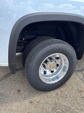 Polar White Tricoat 2026 Chevrolet Silverado 3500 High Country