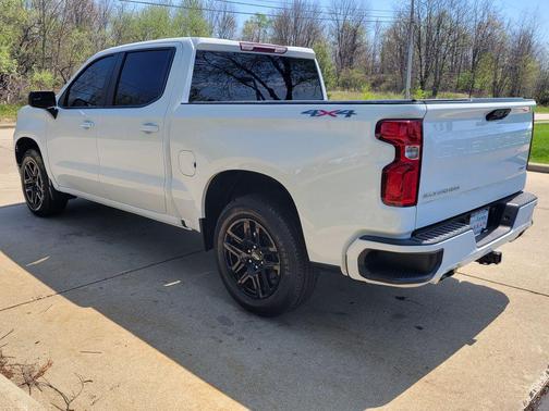 Summit White 2023 Chevrolet Silverado 1500 RST