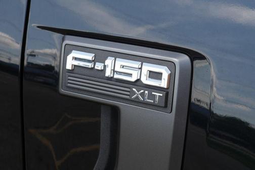 Agate Black Metallic 2023 Ford F-150 XLT