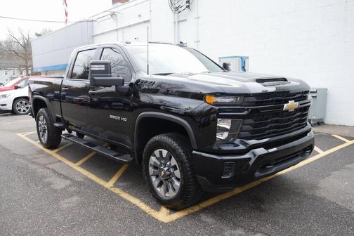 2024 Chevrolet Silverado 2500 Custom