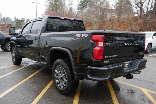2024 Chevrolet Silverado 2500 Custom