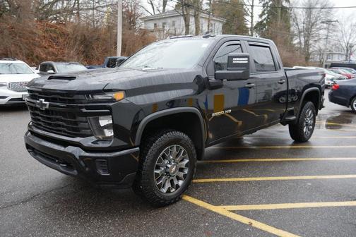 2024 Chevrolet Silverado 2500 Custom