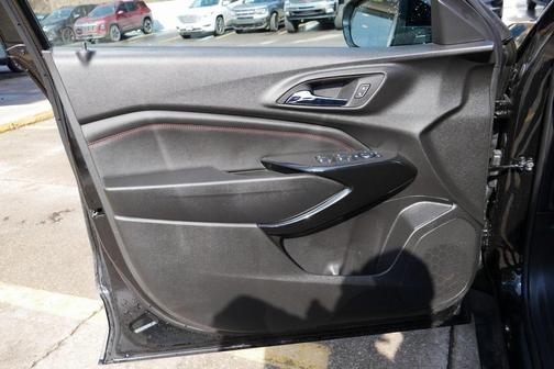 2025 Chevrolet Trax FWD 2RS