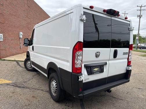 Bright White Clearcoat 2024 RAM ProMaster 1500 Low Roof