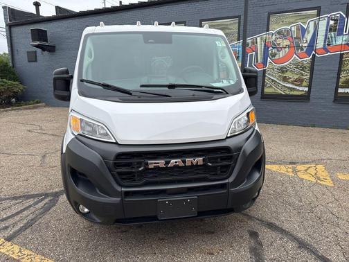 Bright White Clearcoat 2024 RAM ProMaster 1500 Low Roof