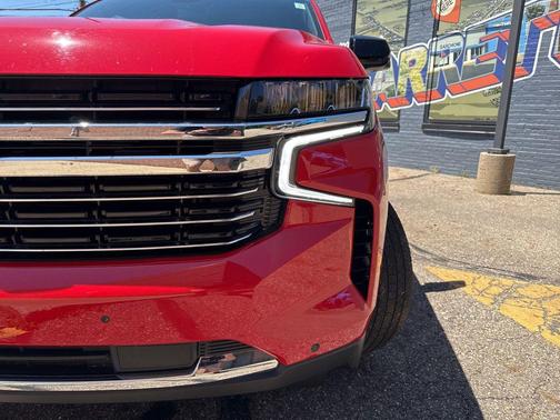 Special Paint 2024 Chevrolet Tahoe LT