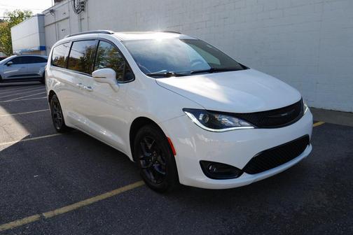 2019 Chrysler Pacifica Limited